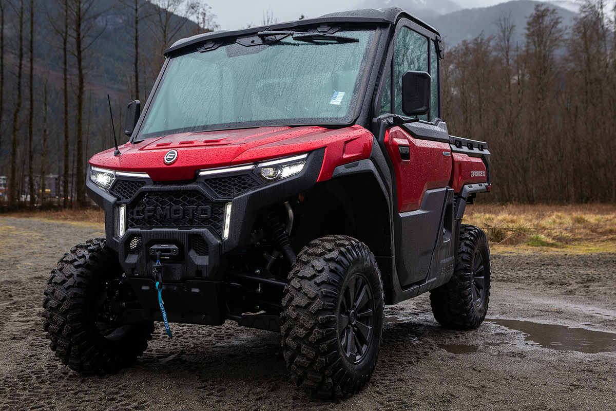 2026 CFMOTO U10 Pro Highland in Bordeaux Red